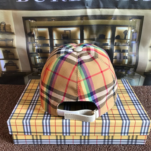 ブランド帽子側面デザイン